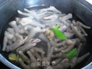 夏日的下酒菜、小零食——泡椒凤爪的做法步骤：4