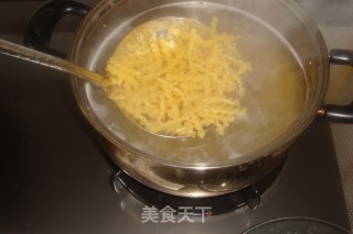 【黑椒什锦意大利螺丝面】的做法步骤：11