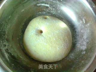 蜂蜜软麻花——街头热门小吃轻松做的做法步骤：2