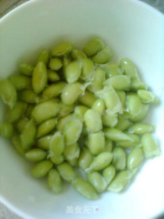 毛豆肉丁炒米虾的做法步骤：4