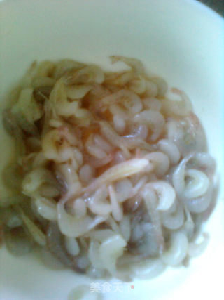 毛豆肉丁炒米虾的做法步骤：6