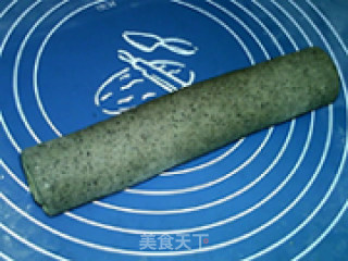 双色馒头第四磕：反卷黑芝麻双色馒头的做法步骤：13