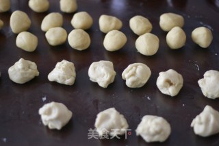 老婆饼的做法步骤：9