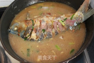 酱烧鲤鱼的做法步骤：4