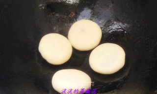 DIY---紫薯泥酒酿小酥饼的做法步骤：9
