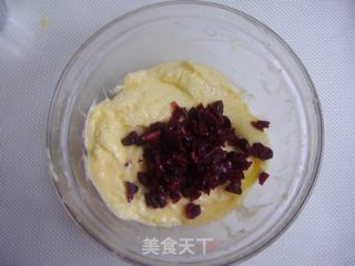 酸酸甜甜，满口留香——蔓越莓奶酥面包的做法步骤：6