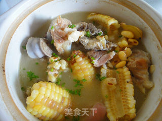 黄豆玉米炖蹄髈的做法步骤：7