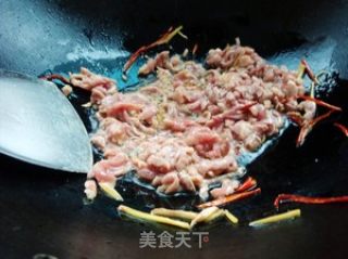 韭菜炒肉丝的做法步骤：5