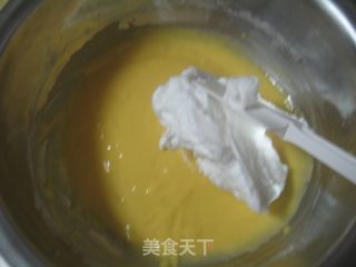 千叶纹蛋糕卷【花纹画反啦】的做法步骤：5