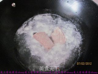 【小乐宝宝的辅食】——牛肉松的做法步骤：2