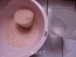 腊肠煲仔饭的做法步骤：1