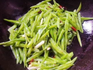 辣炒四季豆丝的做法步骤：7