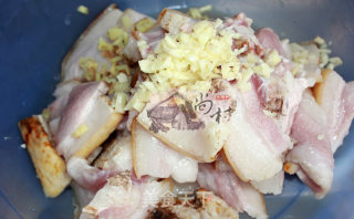 农家粉蒸肉的做法步骤：1