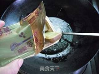 满口的浓郁酱汁-----咖喱酱花蛤的做法步骤：5