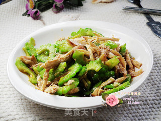 香辣鸡丝拌苦瓜的做法步骤：10