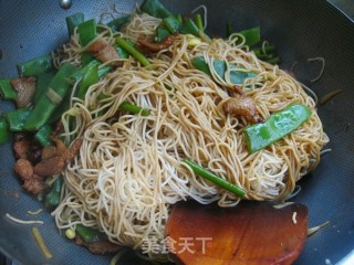 营养美味一锅出——扁豆焖面的做法步骤：11