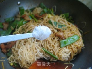营养美味一锅出——扁豆焖面的做法步骤：12