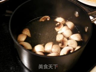 三菇冬瓜羹--夏日靓汤的做法步骤：1