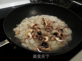 三菇冬瓜羹--夏日靓汤的做法步骤：4
