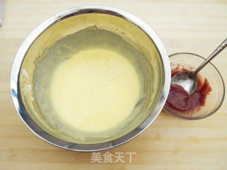 彩绘草莓戚风蛋糕卷的做法步骤：10