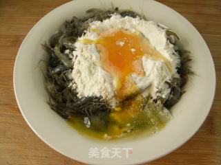酥炸小河虾的做法步骤：3