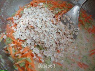 吃出新意,吃出好心情--苦瓜红萝卜烙的做法步骤：3
