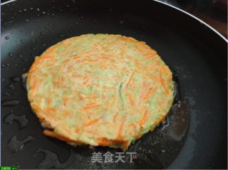 吃出新意,吃出好心情--苦瓜红萝卜烙的做法步骤：5