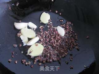家常土豆炖排骨的做法步骤：4