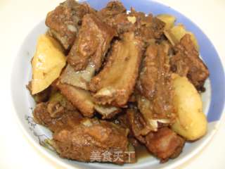 家常土豆炖排骨的做法步骤：9