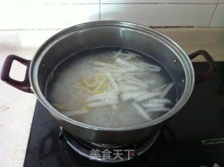 瑶柱冬瓜丝粥的做法步骤：6