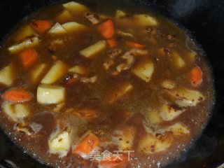 大喜大黄金咖喱之咖喱土豆鸡肉丝的做法步骤：6