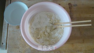 三丝卷白馍的做法步骤：1