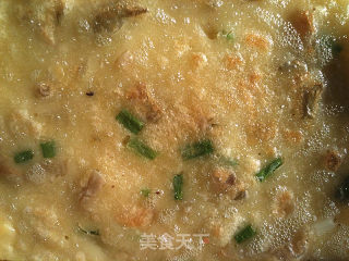 夏季早、晚餐必吃——榨菜鸡蛋葱花饼的做法步骤：11