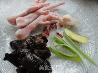 凤爪冬瓜汤的做法步骤：2
