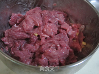 柠檬嫩牛肉的做法步骤：1