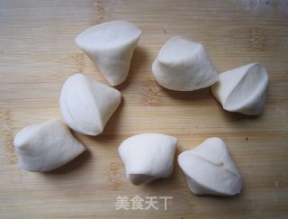 香葱鲜肉包的做法步骤：7