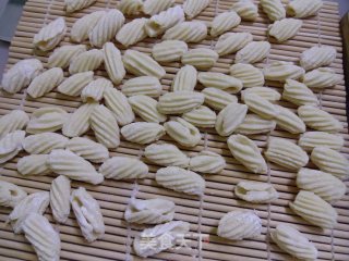 酱肉笋芦炒螺旋面的做法步骤：6