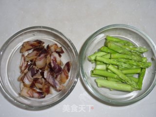 酱肉笋芦炒螺旋面的做法步骤：9