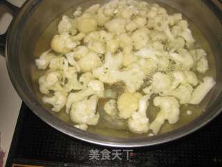 剁椒炒花菜的做法步骤：3