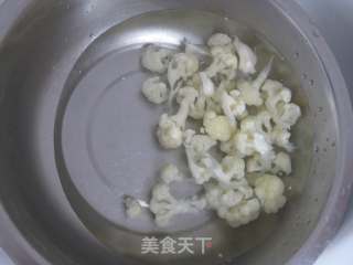 剁椒炒花菜的做法步骤：4
