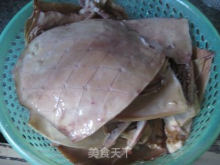 鱿鱼烧五花肉的做法步骤：1