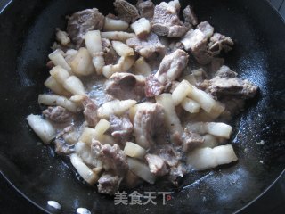 鱿鱼烧五花肉的做法步骤：5