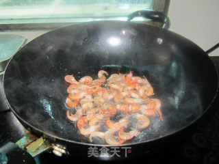 鲜辣椒炒虾的做法步骤：3