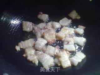 红烧五花鹌鹑蛋墨鱼仔的做法步骤：6