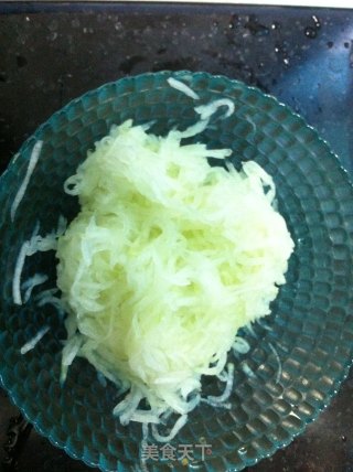 虾仁冬瓜饺子的做法步骤：1
