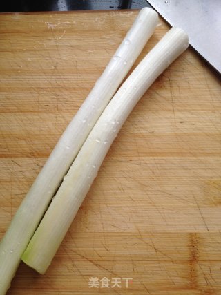 抹茶金酱肉丝卷的做法步骤：3