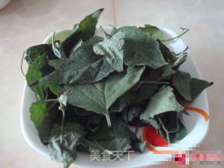 酸菜大茴焖鱼的做法步骤：1