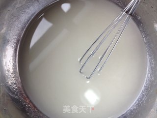 戚风蛋糕卷的做法步骤：2