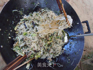 夏日炎炎之解暑美食－－－令你大开胃口的家乡米粉酸的做法步骤：9