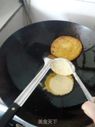 嫩玉米餅的做法步骤：4